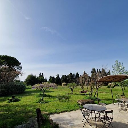 Ancien Mas Du Moulin Bed & Breakfast Eygalieres  Exterior photo